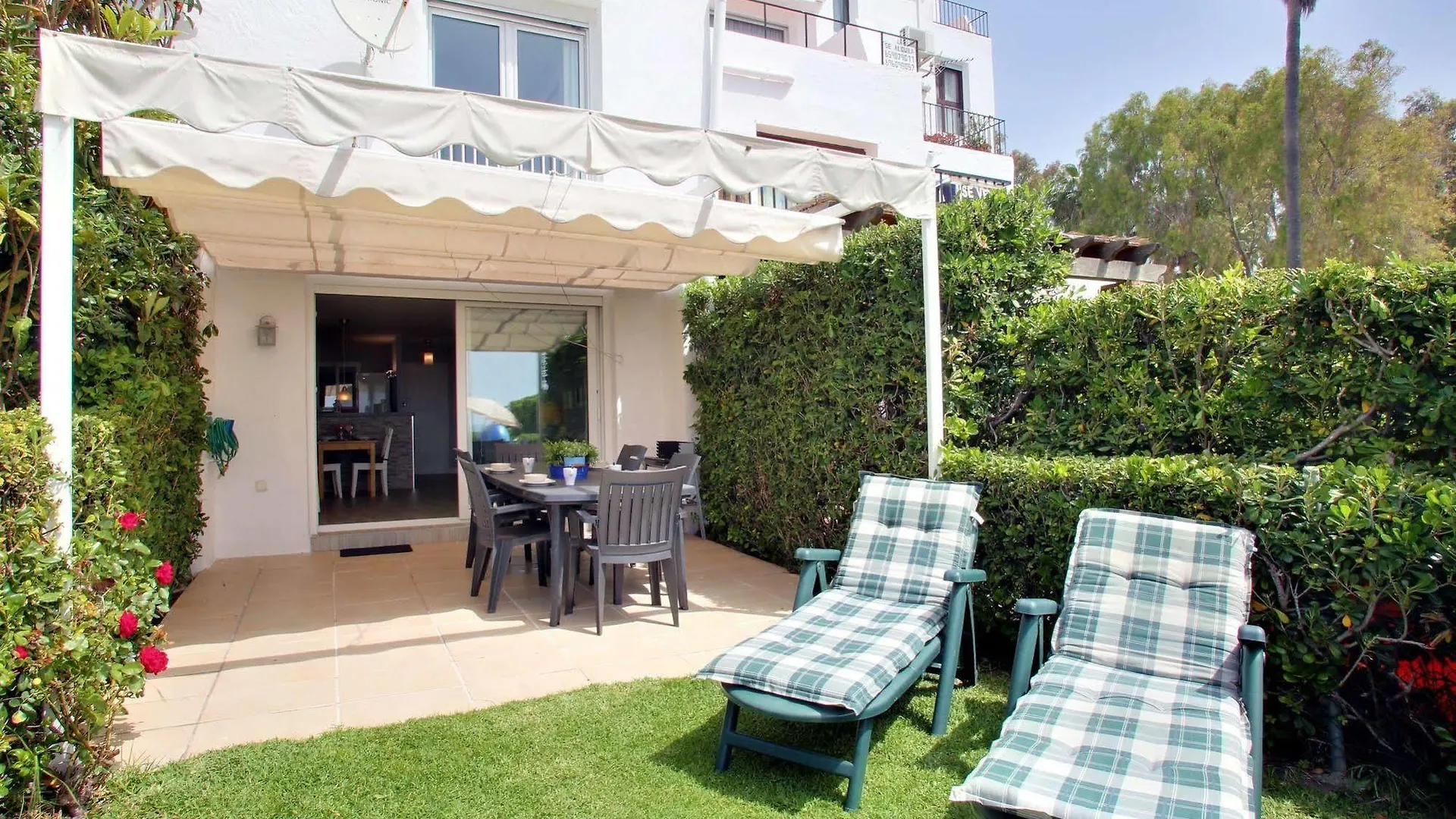 Your Vacation Retreat Right On The Beach Casares Holiday home