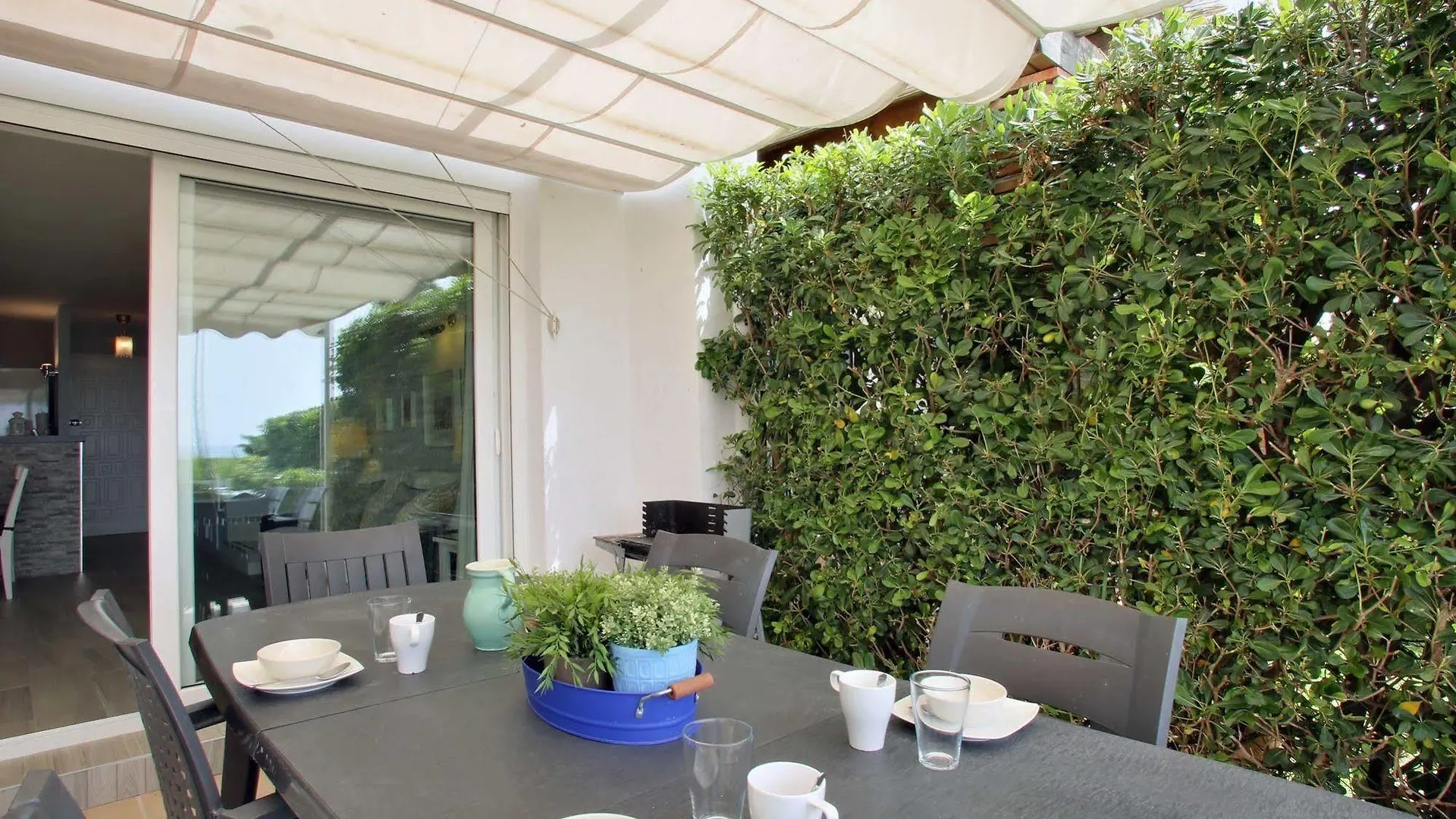 Your Vacation Retreat Right On The Beach Casares